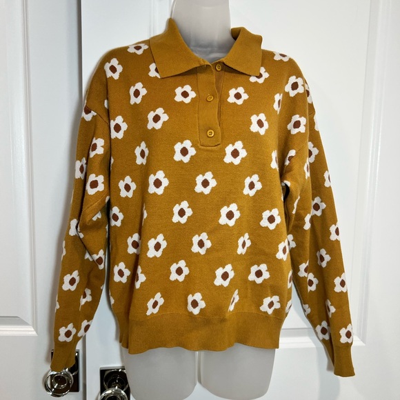 Polagram: Floral Mustard Pull Over Sweater with collar Size M - Picture 3 of 6